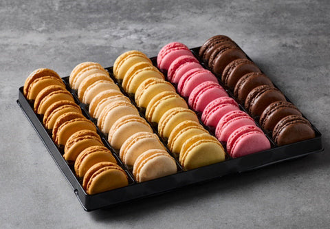 Looma's Assorted Macarons Pkt 35 (Straw, Choc, Pist, Salted Caramel)